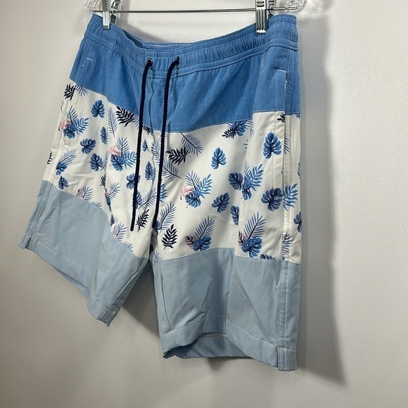 Mizzen + Main hydrashift swim shorts blue and white flamingo size medium - Picture 2 of 8